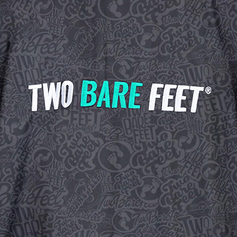 Two Bare Feet Weatherproof Classic Print 3 / 4 Sleeve Changing Robe - Black / Teal Extra Image 3
